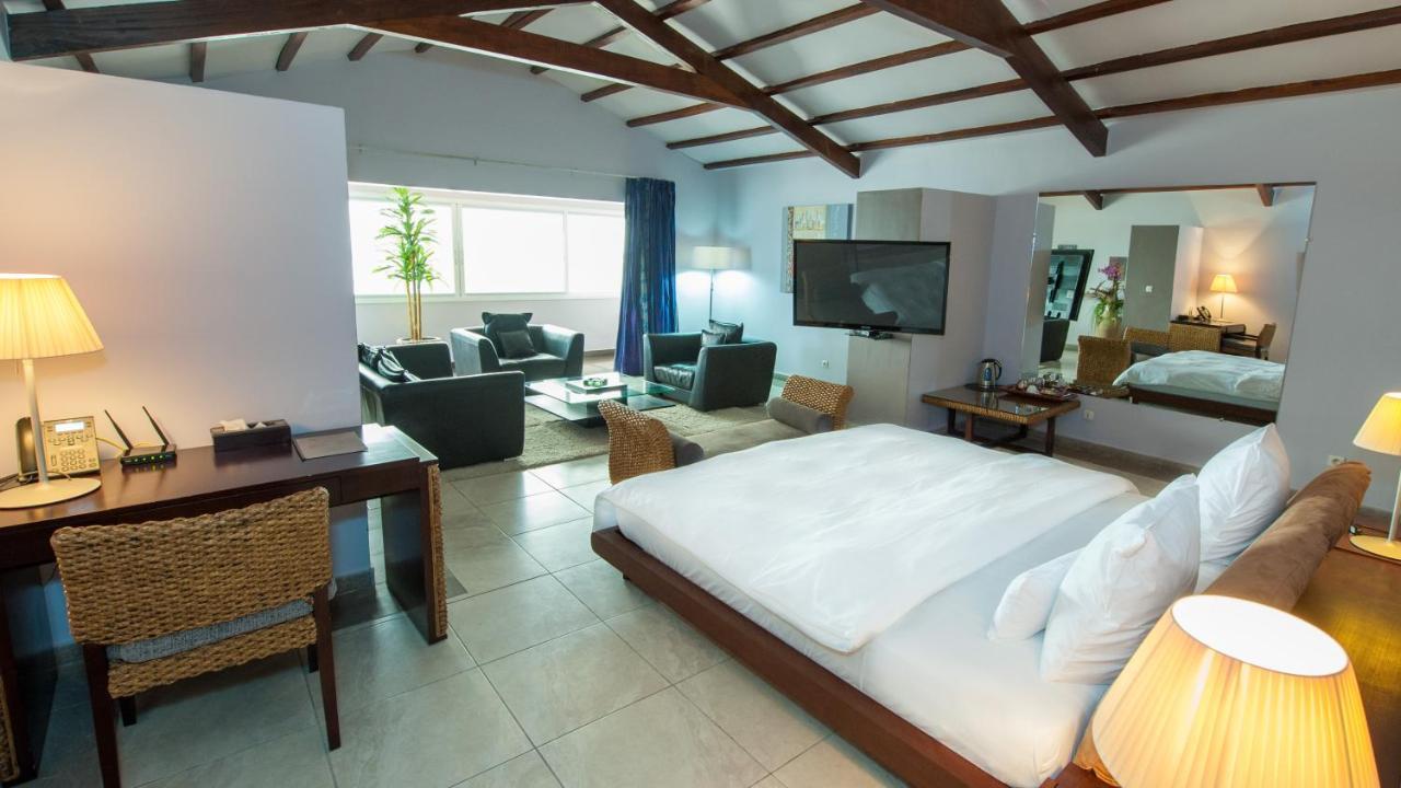 Residence Hoteliere Du Phare Libreville Zewnętrze zdjęcie